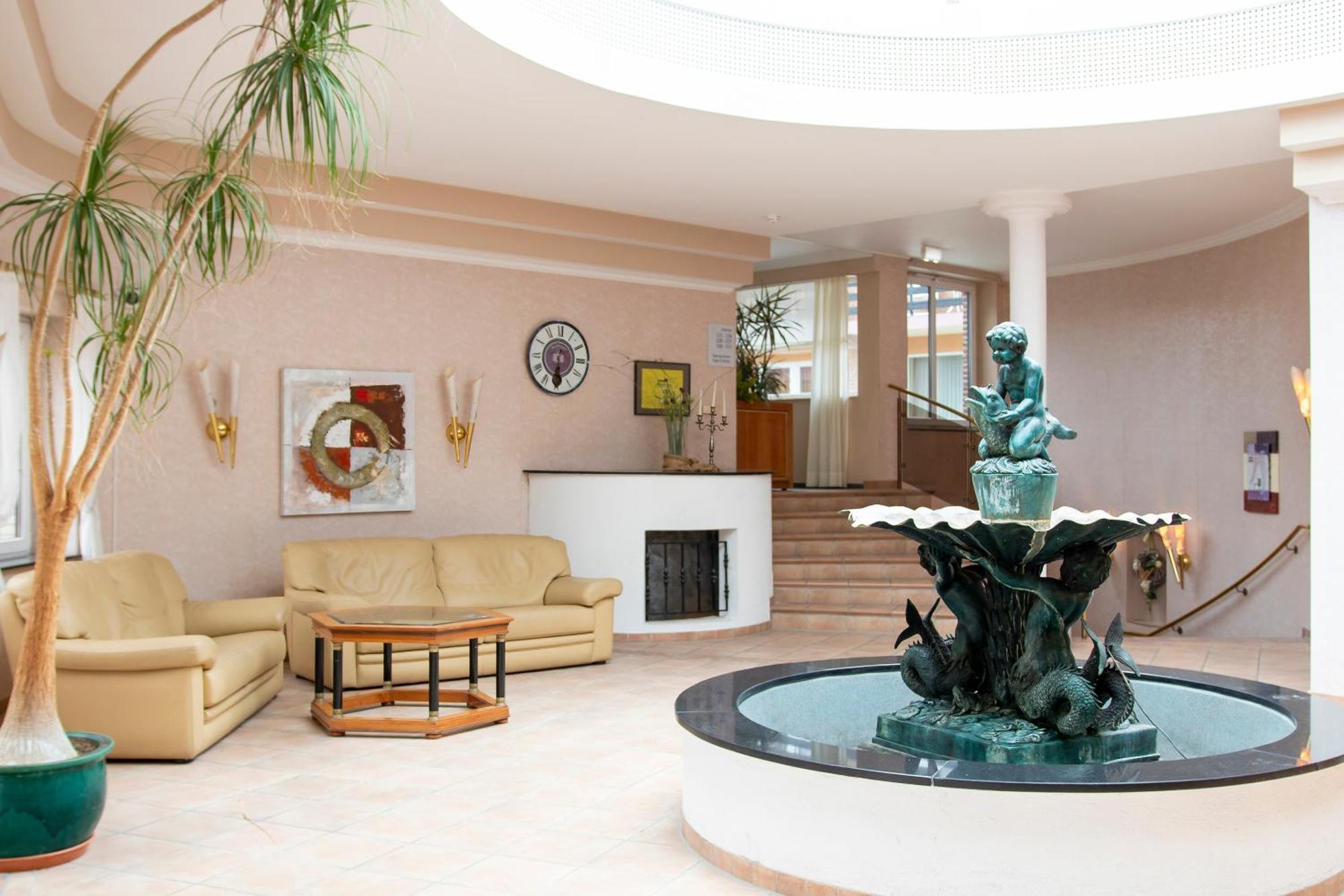 באד בוונסן Golf- Und Wellnesshotel Amtsheide מראה חיצוני תמונה