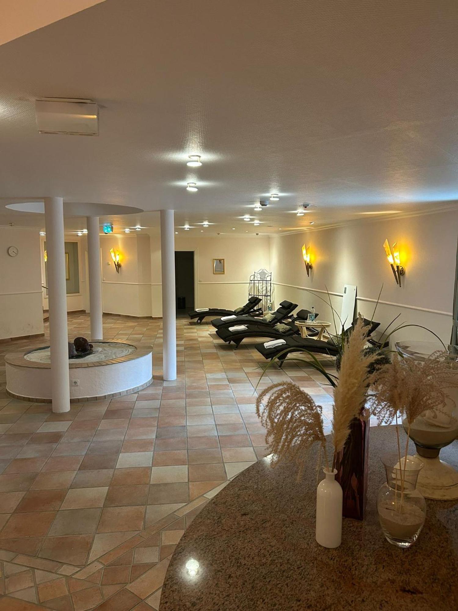 באד בוונסן Golf- Und Wellnesshotel Amtsheide מראה חיצוני תמונה